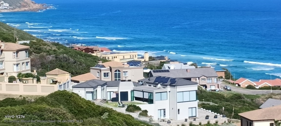 To Let 5 Bedroom Property for Rent in Dana Bay Western Cape